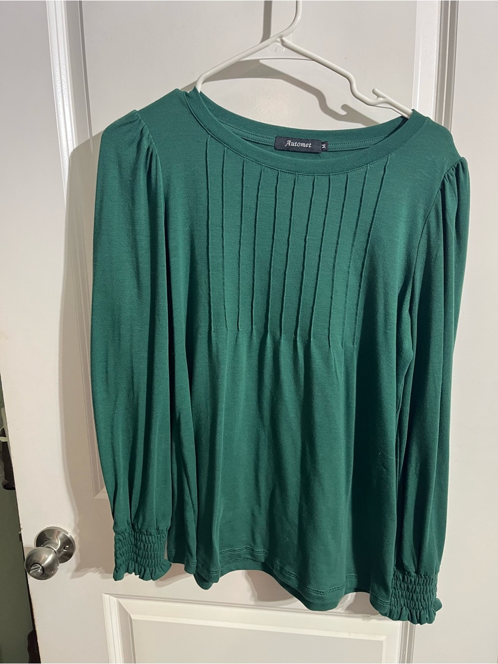 Automet Forest Green Pintuck Long-Sleeve Women's Top